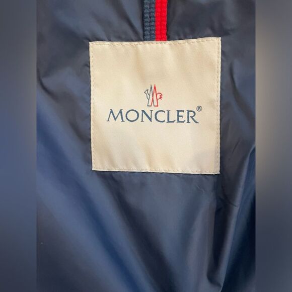 Moncler Windbreaker - Size Medium  - Moncler Hooded Jacket  - Summer Jacket - - Picture 14 of 17